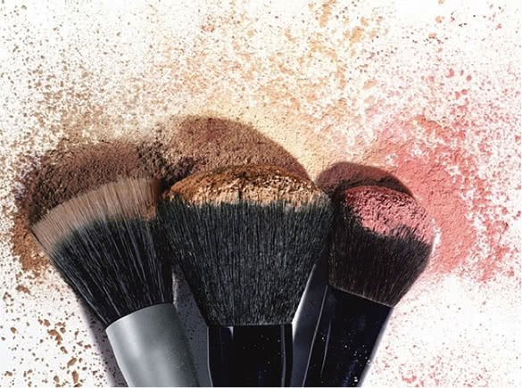 Come Pulire I Pennelli Da Trucco Con L Avio